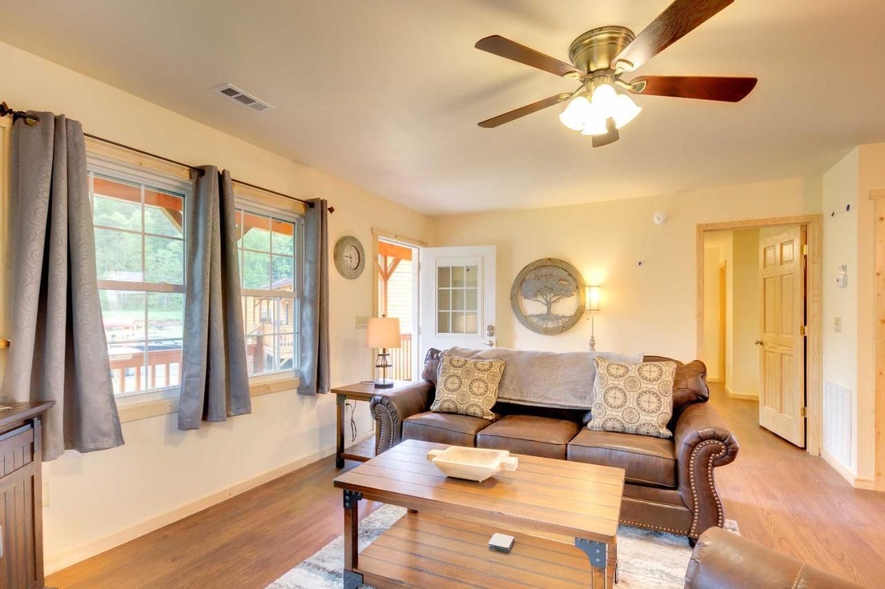 Cozy Cabin On Tuckasegee River - Near ברייסון סיטי מראה חיצוני תמונה
